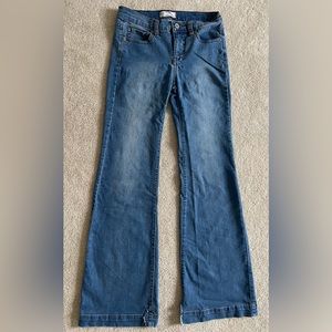 Free People Flared Leg Ankle Denim Jeans Women's 26W and 34” inseam (Worn)
